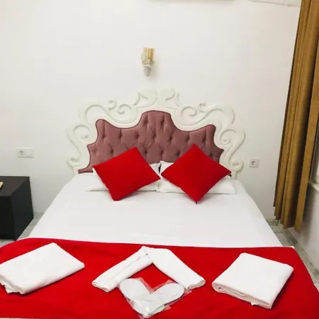 Aparthotel Deniz & Suits Smirne